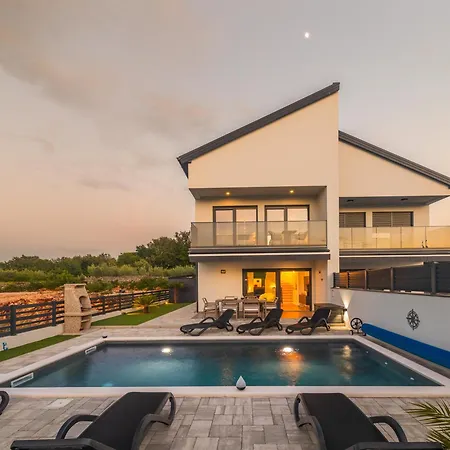 Ferienhaus Jaris Villa