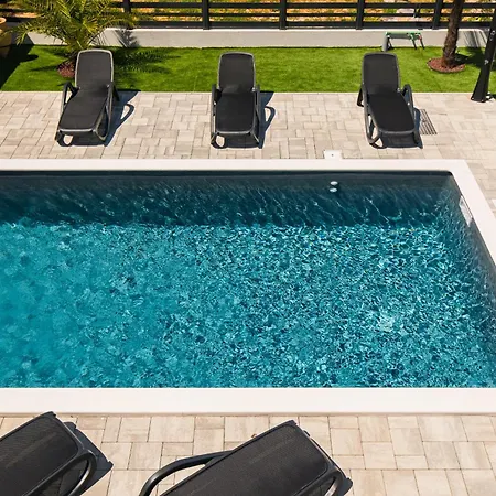 Ferienhaus Jaris Villa