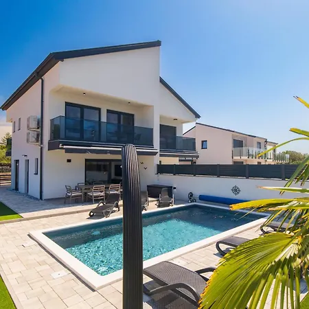 Ferienhaus Jaris Villa