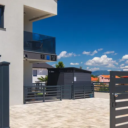 Ferienhaus Jaris Villa *